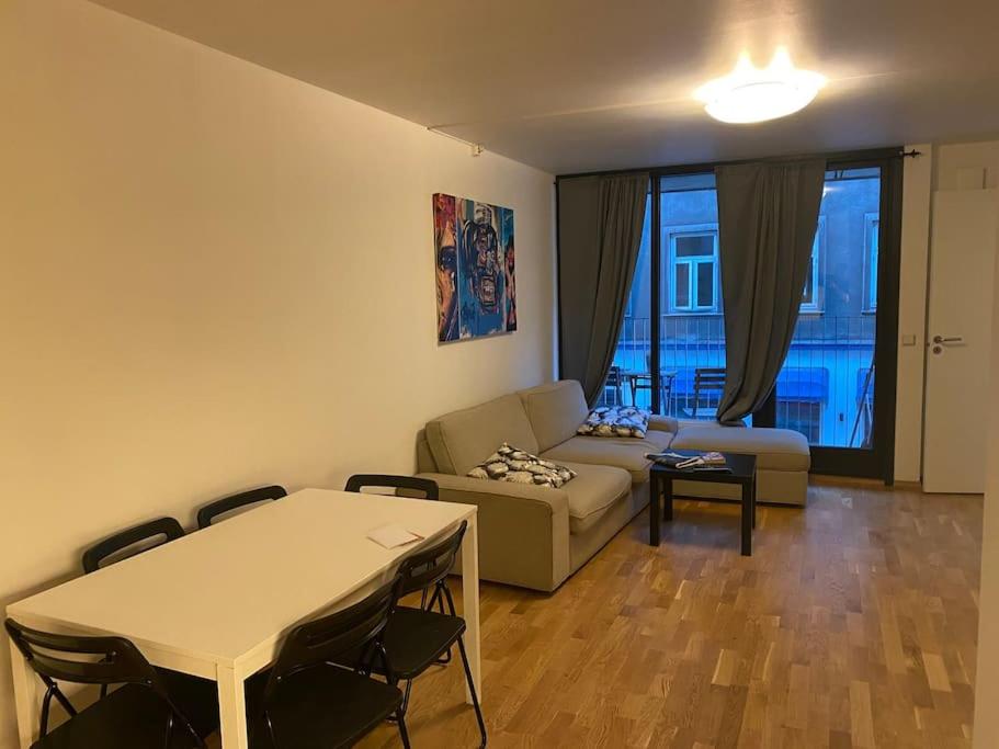 Leilighet midt i Oslo sentrum 2 soverom og stue 1