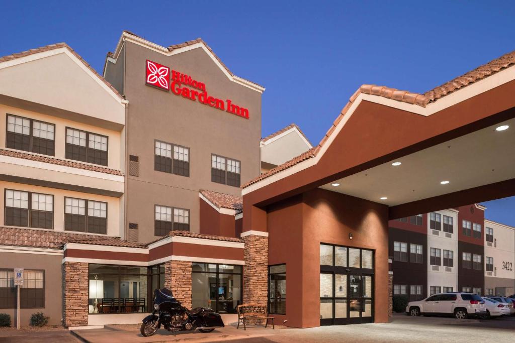Hilton Garden Inn Phoenix Airport Image