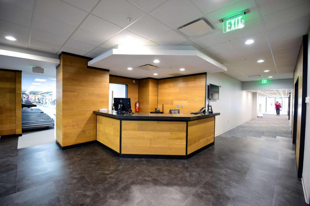 DoubleTree By Hilton Baltimore North Pikesville Image