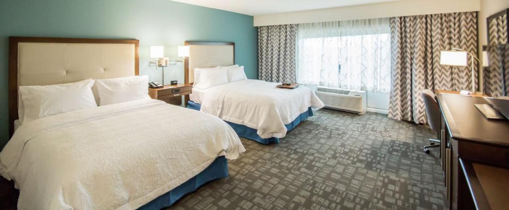 Hampton Inn & Suites Orlando near SeaWorld Image