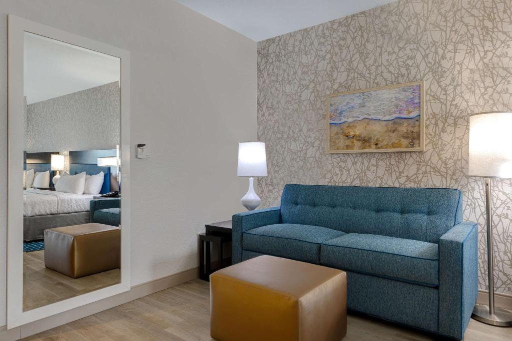 Home2 Suites by Hilton Orlando International Drive South Image