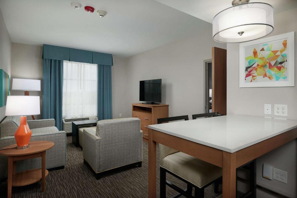Homewood Suites By Hilton Cincinnati Midtown Image