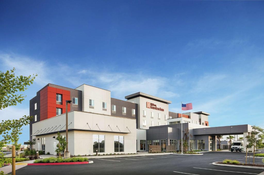 Hilton Garden Inn Sacramento Airport Natomas Image