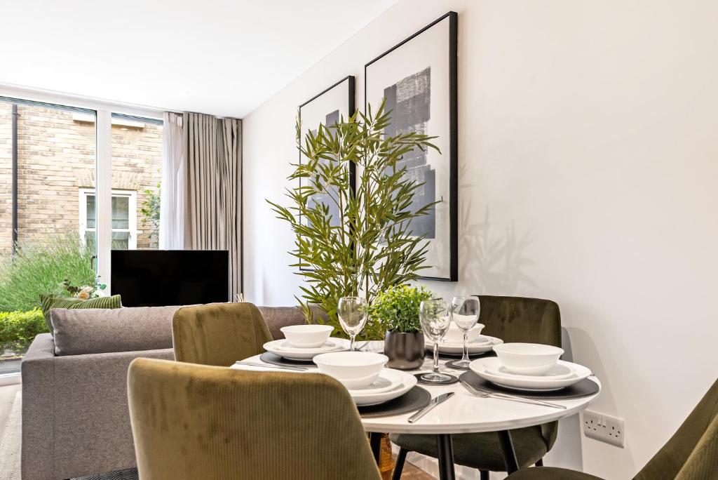 Tailored Stays - Central Cambridge, River Walk Apartments 7