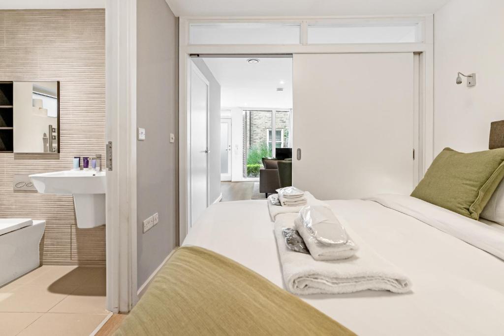Tailored Stays - Central Cambridge, River Walk Apartments 2