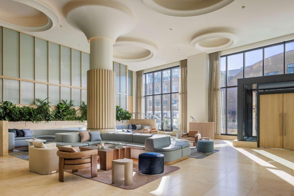 The Morrow Washington Dc, Curio Collection By Hilton Image