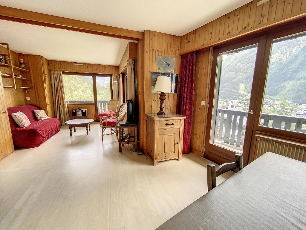 Caribou Lodge 2