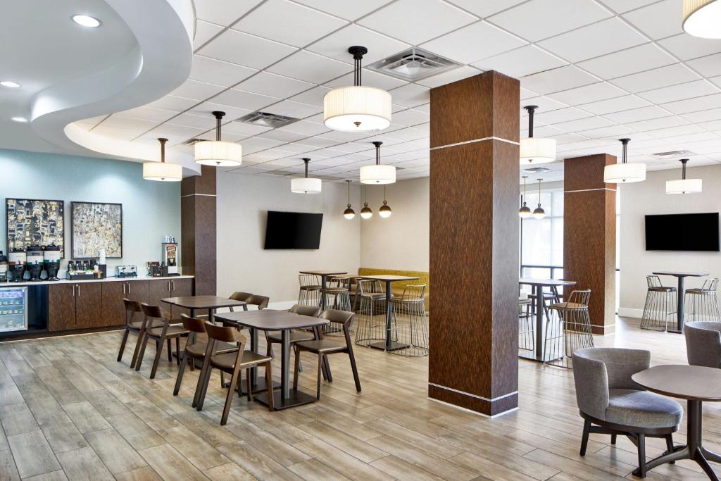 SpringHill Suites Memphis Downtown Image