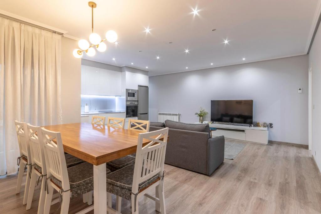 Bilbao Indautxu VIII by Aston Rentals 4
