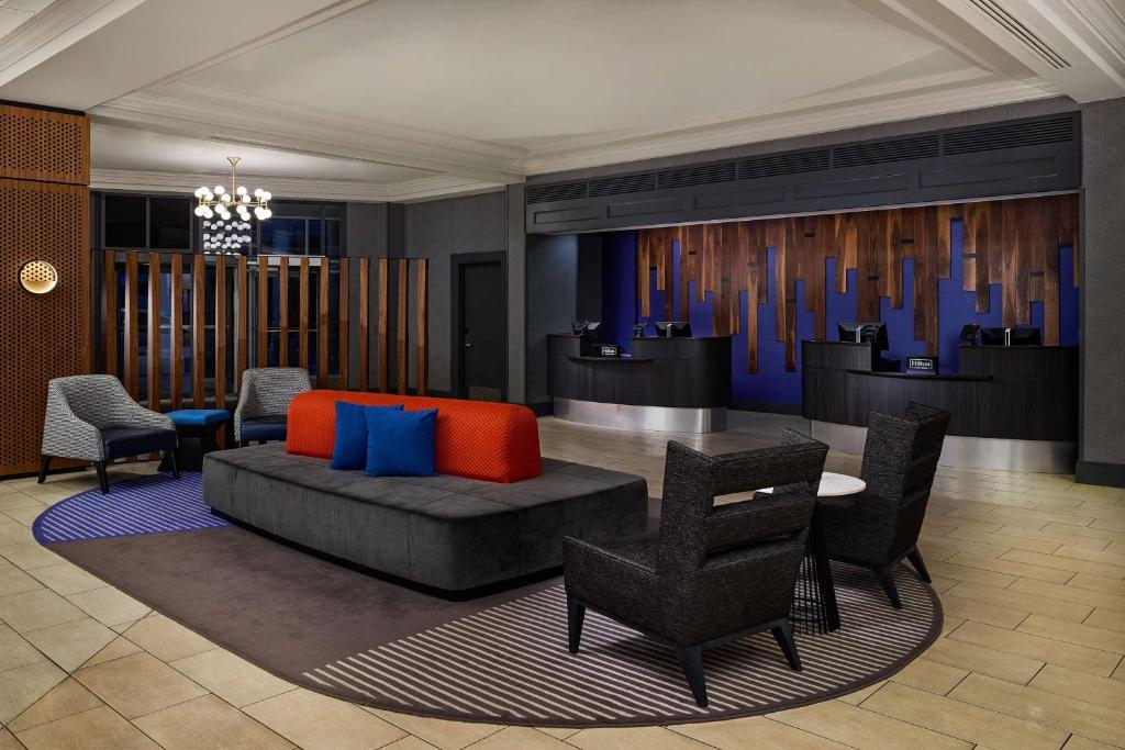 Hilton Kansas City Country Club Plaza Image