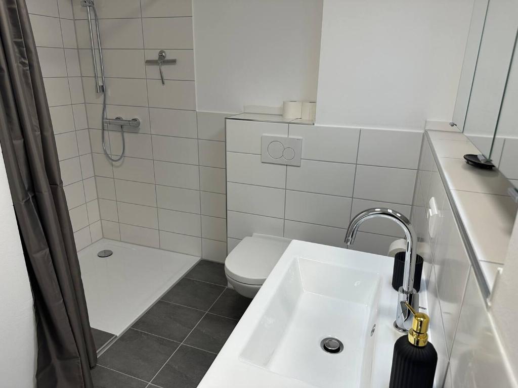 SUITE4ME - Balkon I Küche I Waschmaschine I Mainz-Kostheim 7