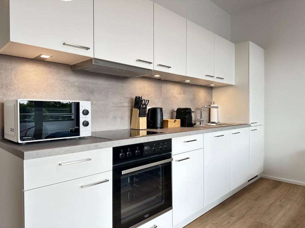 SUITE4ME - Balkon I Küche I Waschmaschine I Mainz-Kostheim 3