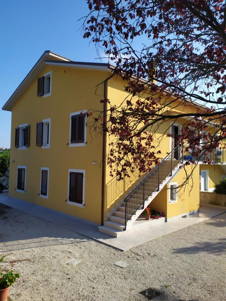 Cortile nel Conero 5