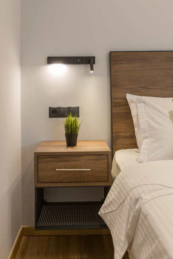Aethir Urban Stay 8