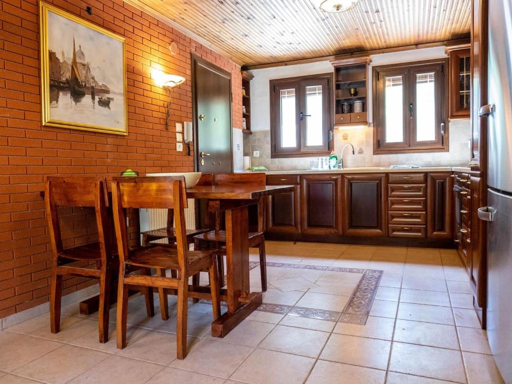 Sani Traditional Forest Villa 4