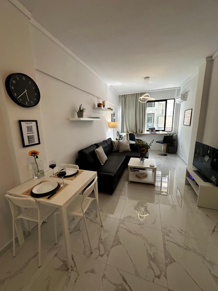 King's Gambit Suite 5