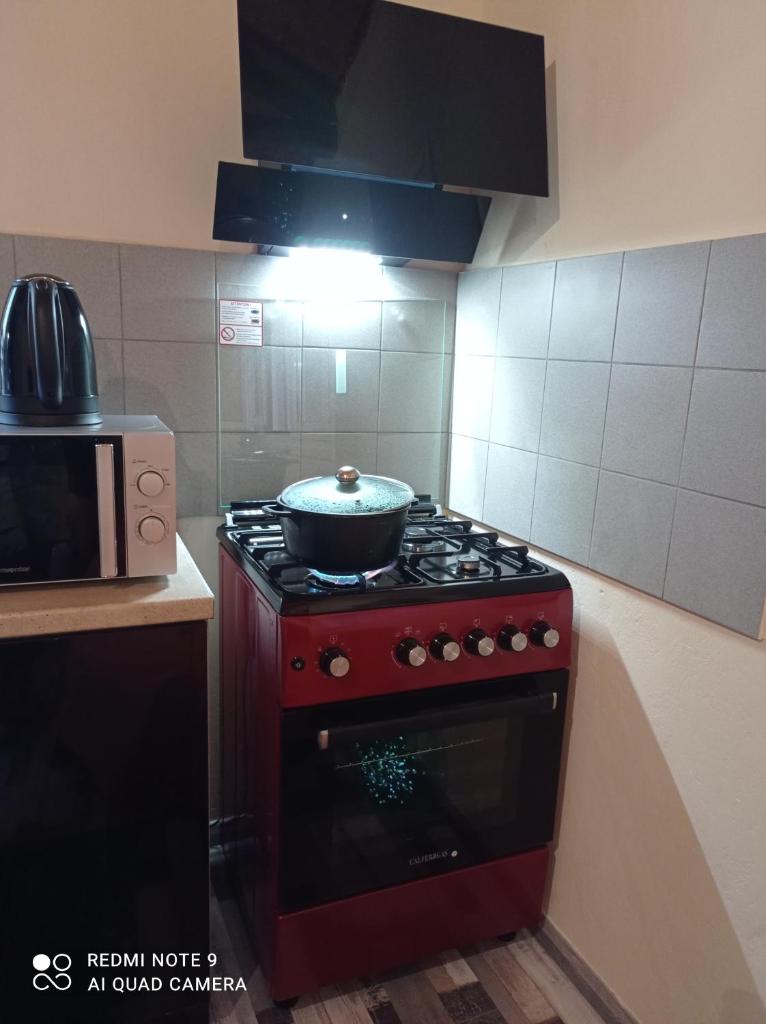 zikos house 4
