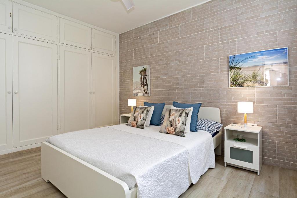 2BR Terrace Home - 10 min walk to the Beach 2