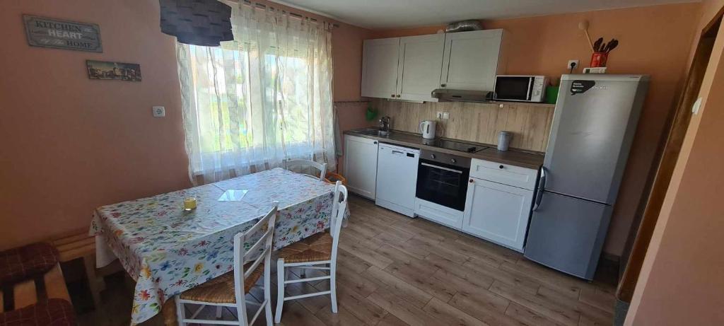 Gogalova Apartment 8