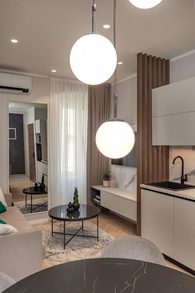 Upper Premium Apartments 5