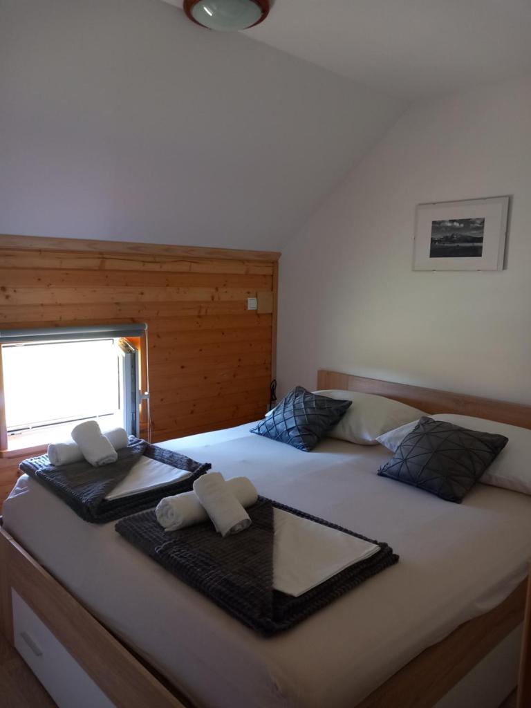 Green cottage 7