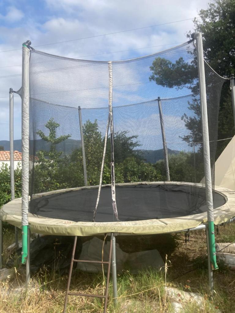 Photo de la galerie de l'établissement Tipis La Paix retrouvée, à Tourrette-Levens