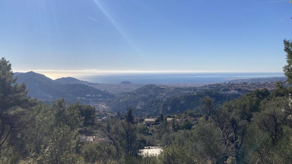 Photo de la galerie de l'établissement Tipis La Paix retrouvée, à Tourrette-Levens 5 autres photos