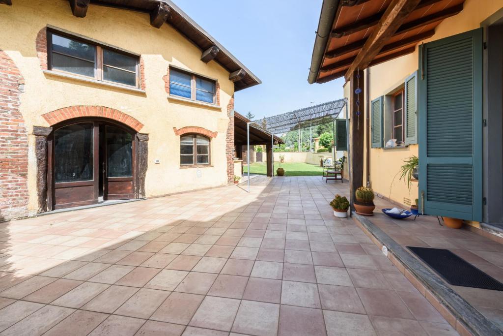 Casina Franca by Mmega 3