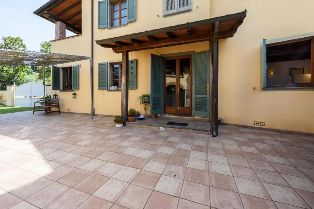 Casina Franca by Mmega 2