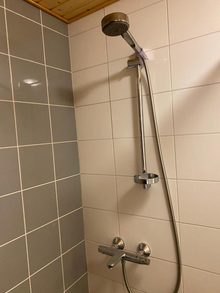 Rauhallinen asunto, sauna ja iso parveke - raitiovaunureitin varrella 8
