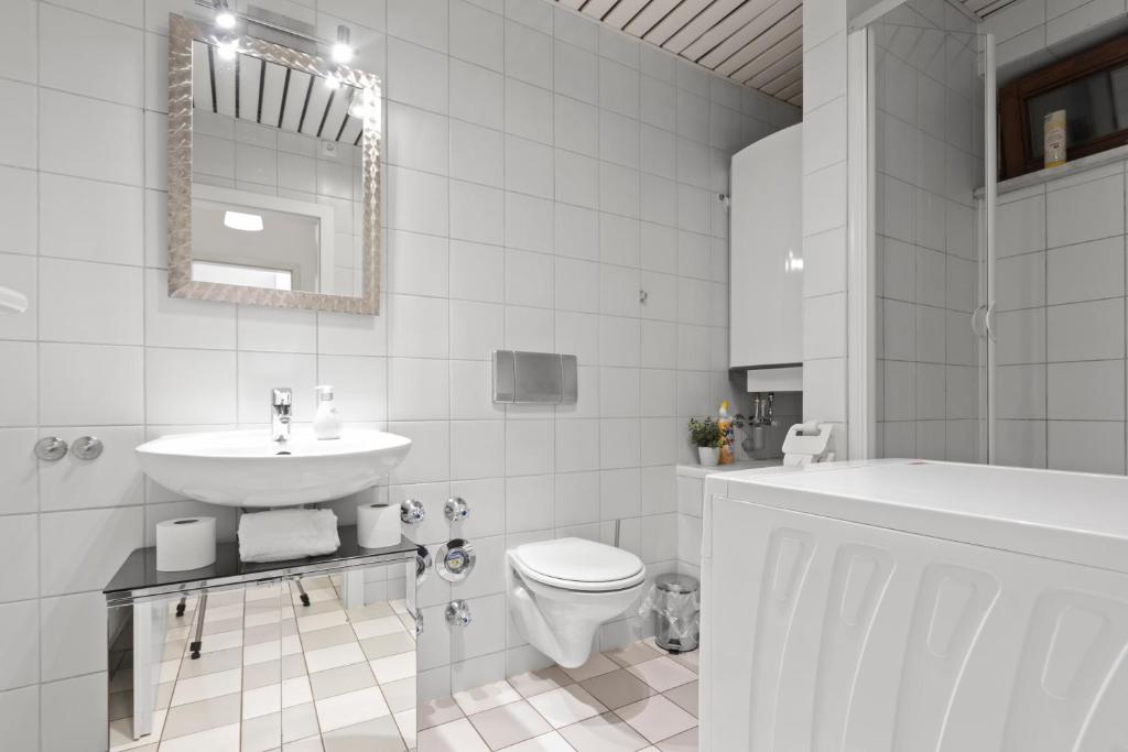 Flatista Homes - Garden House 3