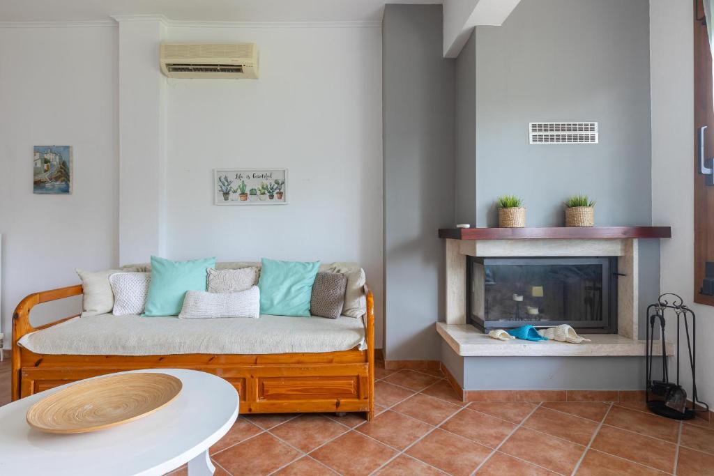 The Olympus Garden Beach House 4