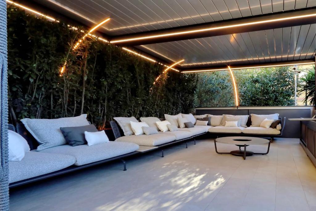 Photo de la galerie de l'établissement Villa Clivo - Amazing Villa Along the Vatican Walls, à Rome