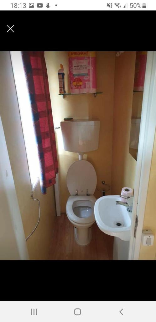 Photo de la galerie de l'établissement Mobile home dans camping frejus, à Fréjus
