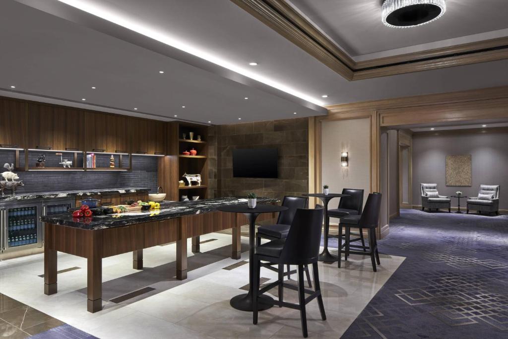 The Ritz-Carlton, Cleveland Image