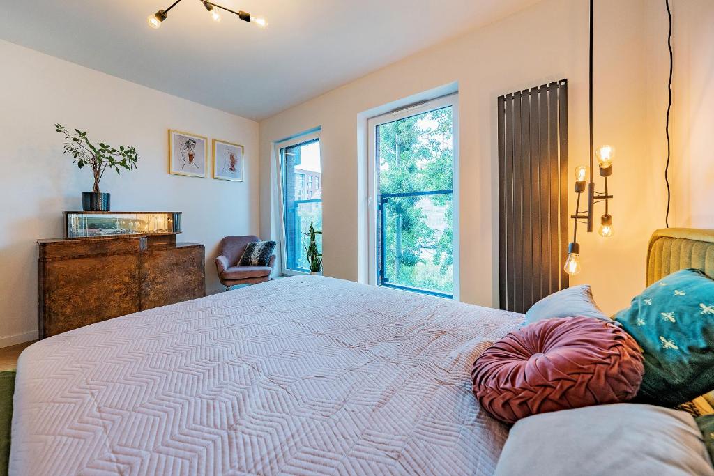 Hello Apartments Chmielna with private parking and balcony 2