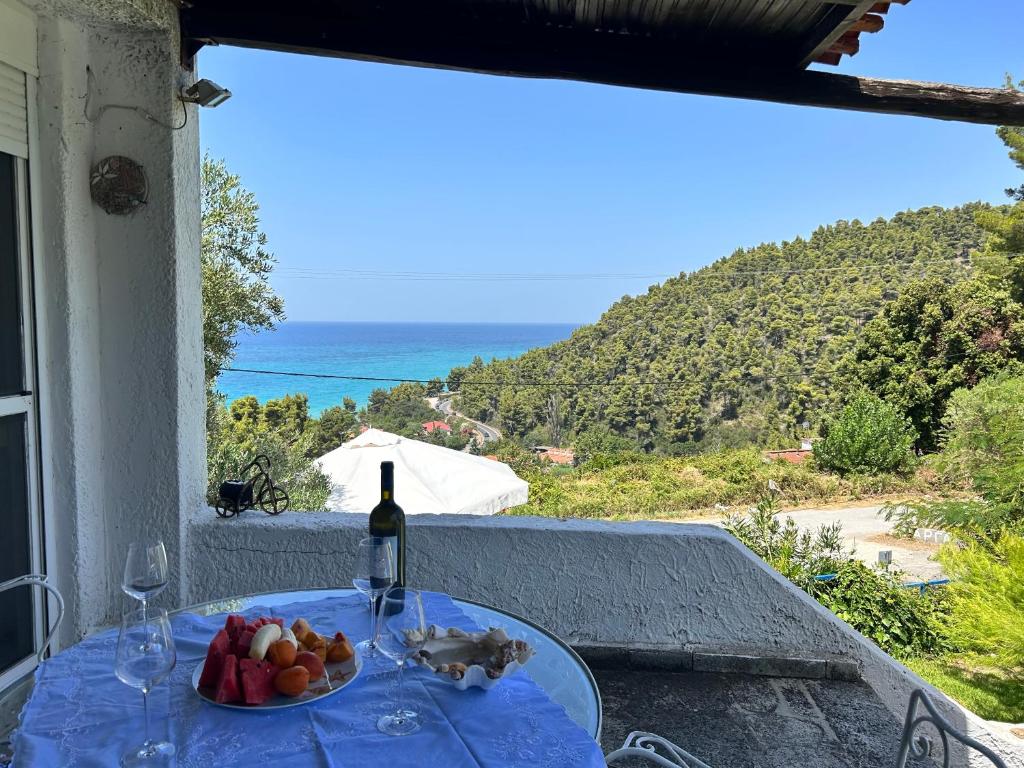 Maria's Sea View House 6