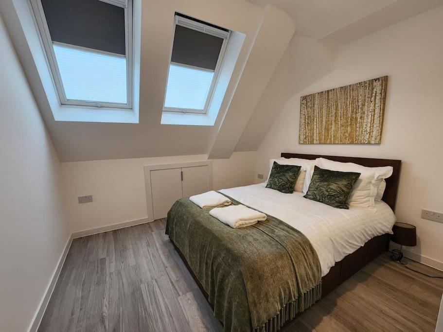 Paradigm Court, Brand New 1-Bedroom Flat (5), Oxford 7