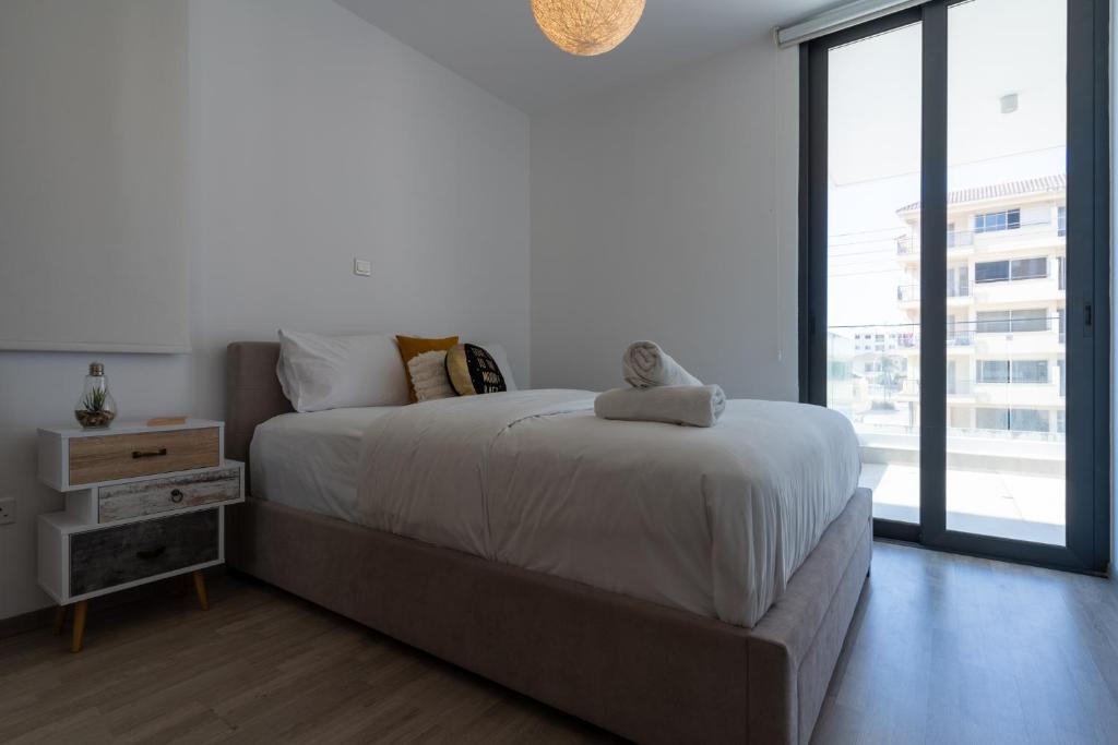 Flair - 1-Bedroom Apartment & Balcony in Larnaca 2