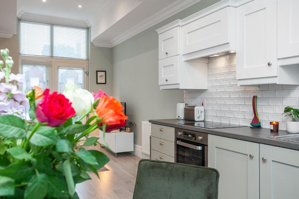 5 Star - The Ulsterville Residences - Free On-site Parking 4