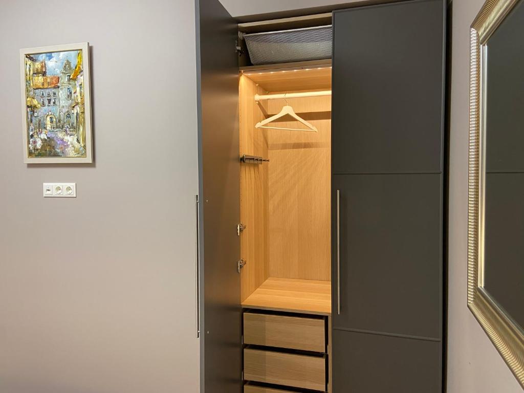 Old Town Modern Apartment 6