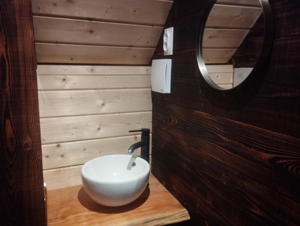 Photo de la galerie de l'établissement Cabane tout confort au calme, à Plouescat
