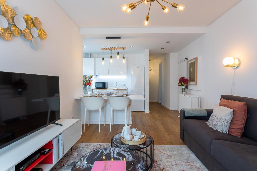 MHouse lease Cascais Walk to Beach and center 5