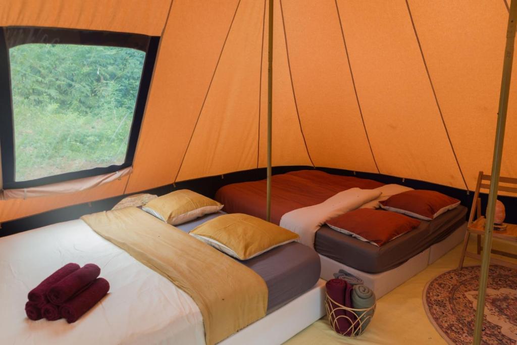 Photo de la galerie de l'établissement Luxe tent Kruimeltje, à Ronnet