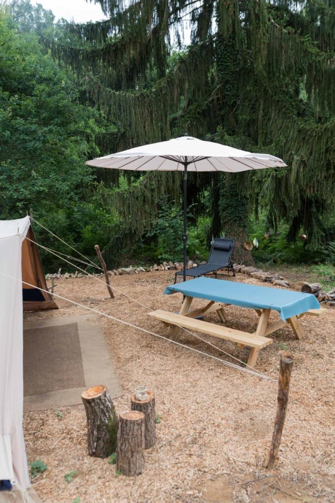 Photo de la galerie de l'établissement Luxe tent Kruimeltje, à Ronnet 2 autres photos