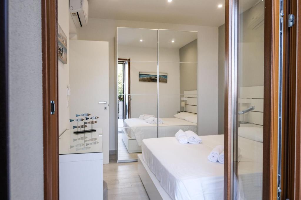 Isola Bella Luxury View 6