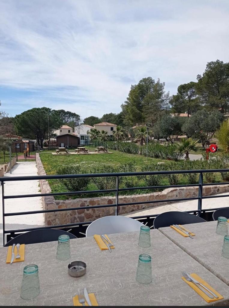 Photo de la galerie de l'établissement Mobil home Domaine des Voiles, à Pierrefeu-du-Var