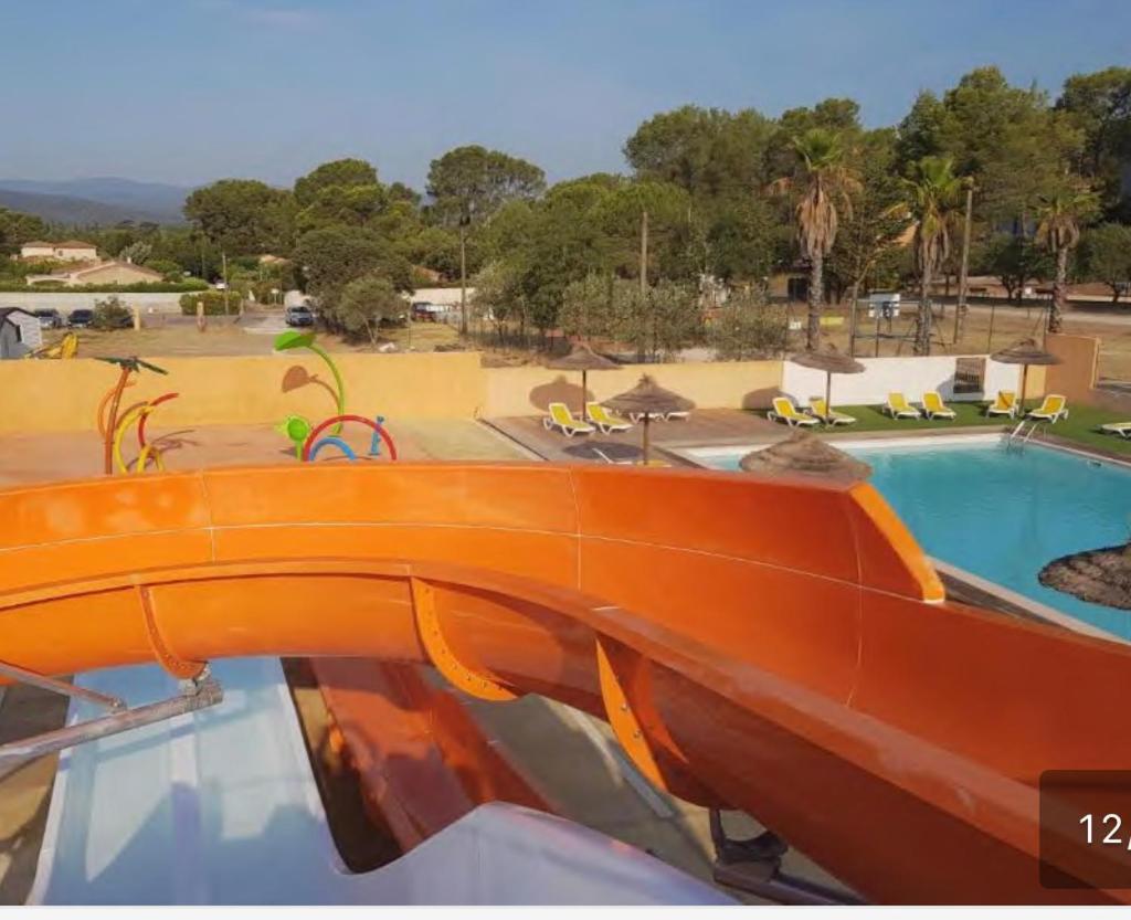 Photo de la galerie de l'établissement Mobil home Domaine des Voiles, à Pierrefeu-du-Var