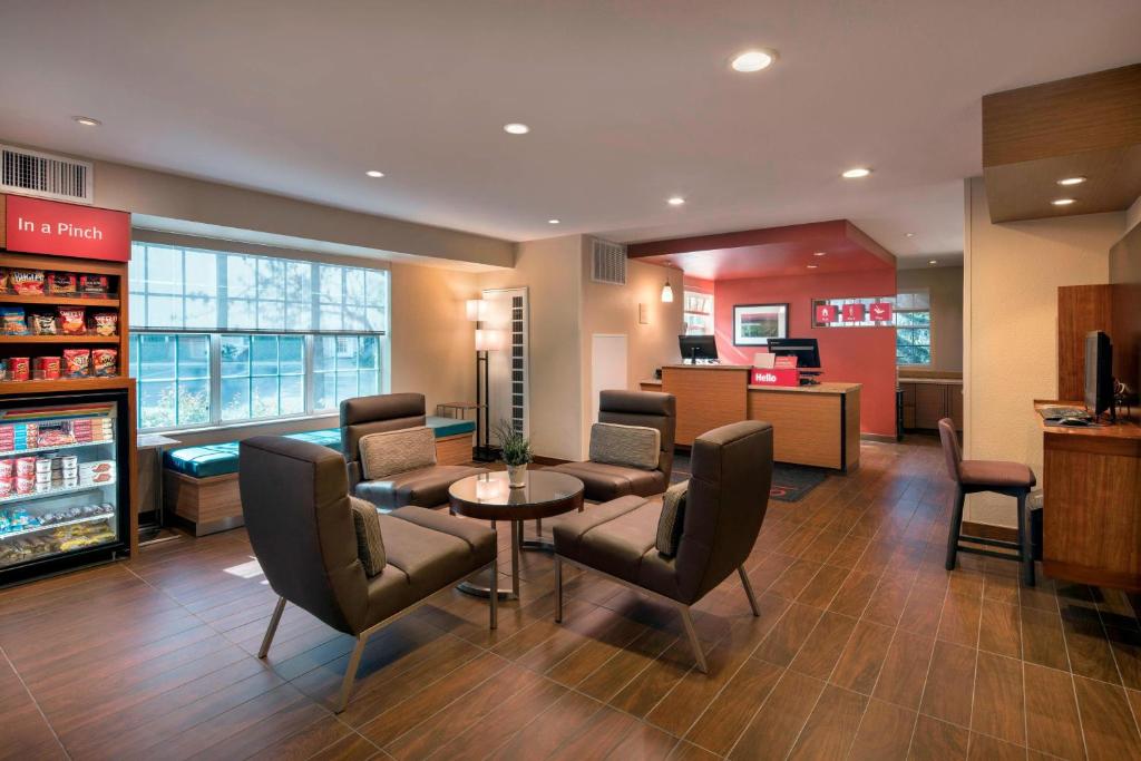 TownePlace Suites Milpitas Silicon Valley Image