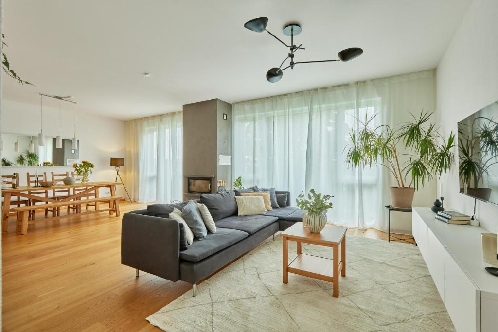 Exklusive Villa-Eggert mit Kamin & Terasse für 6 Personen im Bretten 1